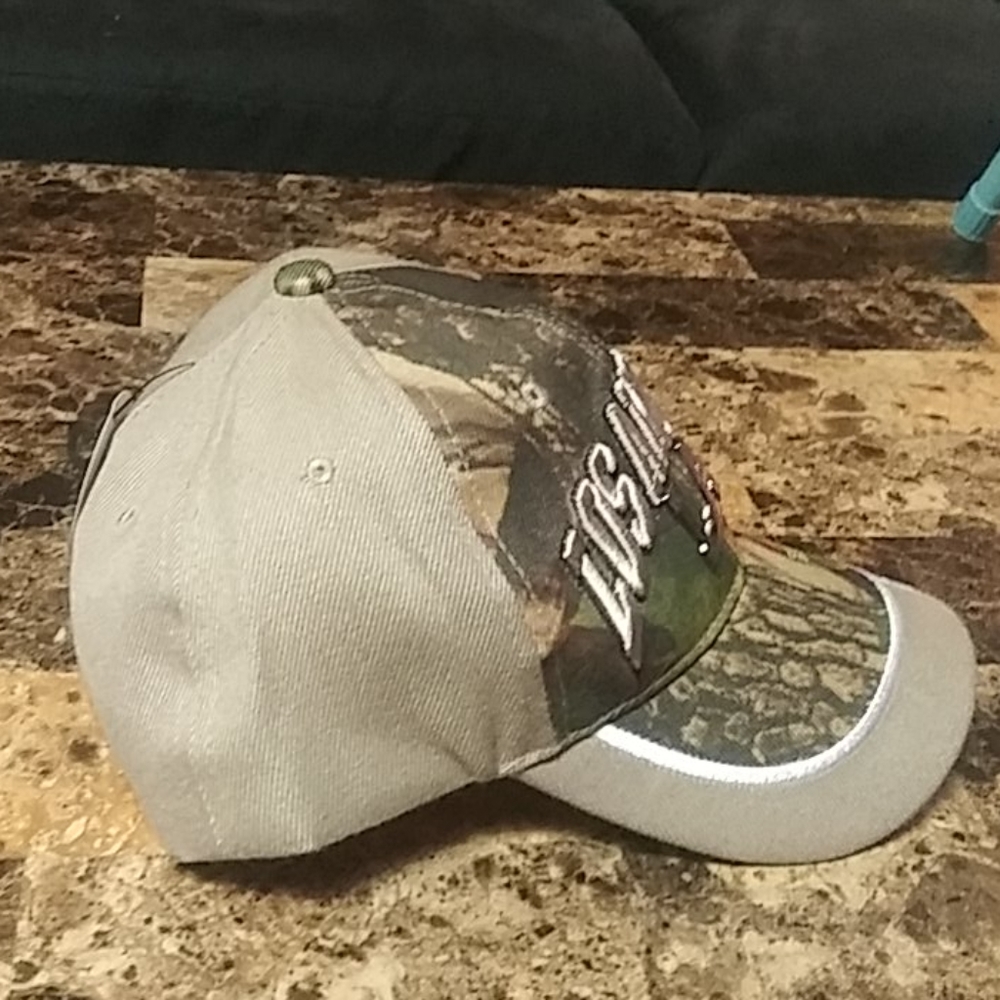 Hat - Picture 2 of 3